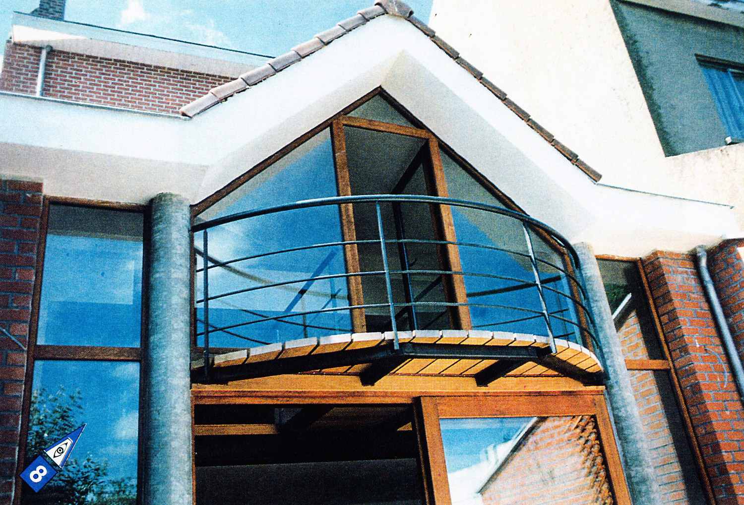 Façade rénovée de la maison à Wezembeek-Oppem