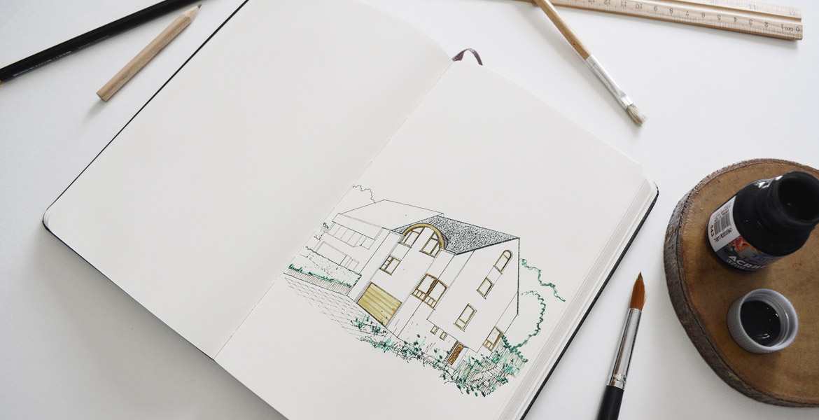 Maison neuve avec toiture à versants et jardin